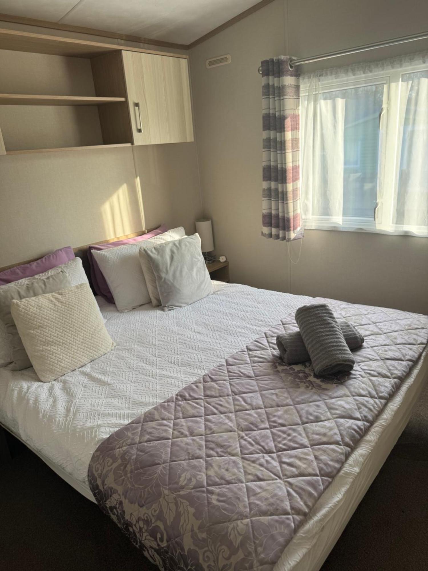 2 Bedroom Lakeview Lodge - Ensuite & Balcony Deck Carnforth Luaran gambar